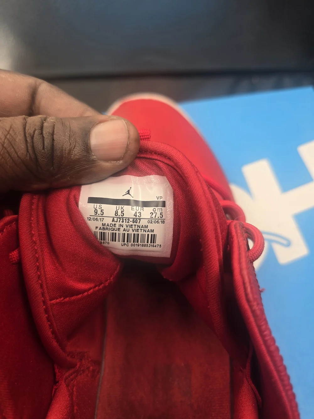 Red Jordan Casual Sneakers‎